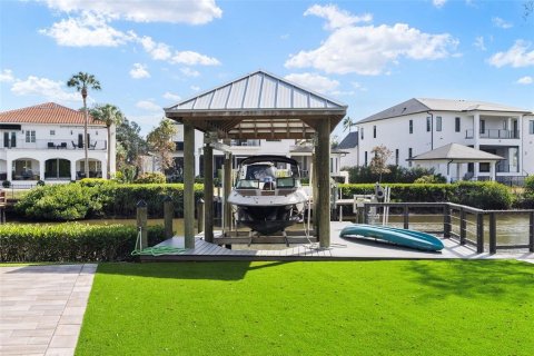 Villa ou maison à vendre à Tampa, Floride: 5 chambres, 522.2 m2 № 2156129 - photo 14