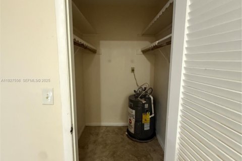 Appartement à louer à Pompano Beach, Floride: 1 chambre, 402.64 m2 № 1986332 - photo 6