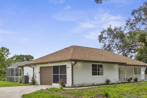 House in North Port, Florida 3 bedrooms, 118.73 sq.m. № 1899852 - photo 22