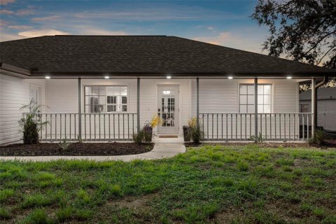 House in North Port, Florida 3 bedrooms, 118.73 sq.m. № 1899852 - photo 1