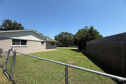 Villa ou maison à vendre à Spring Hill, Floride: 4 chambres, 165.55 m2 № 1899543 - photo 3