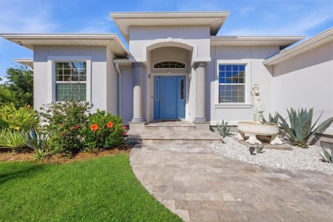 House in Venice, Florida 3 bedrooms, 208.19 sq.m. № 2206042 - photo 12