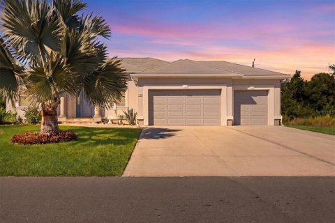 House in Venice, Florida 3 bedrooms, 208.19 sq.m. № 2206042 - photo 9