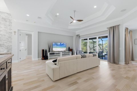 House in Venice, Florida 3 bedrooms, 208.19 sq.m. № 2206042 - photo 18
