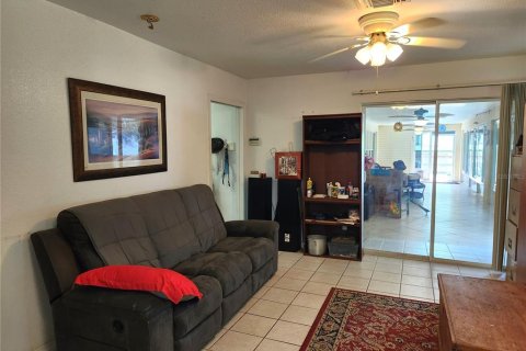 House in Fort MC Coy, Florida 4 bedrooms, 286.6 sq.m. № 1791855 - photo 23