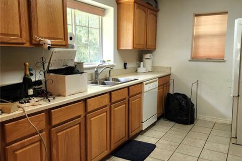 House in Fort MC Coy, Florida 4 bedrooms, 286.6 sq.m. № 1791855 - photo 25
