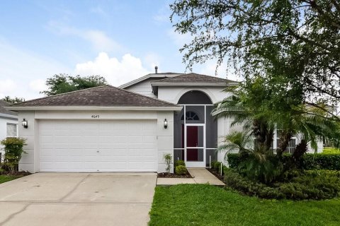 Villa ou maison à louer à Land O' Lakes, Floride: 3 chambres, 138.42 m2 № 1893770 - photo 1