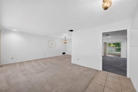 Villa ou maison à vendre à Altamonte Springs, Floride: 3 chambres, 156.17 m2 № 2420367 - photo 11