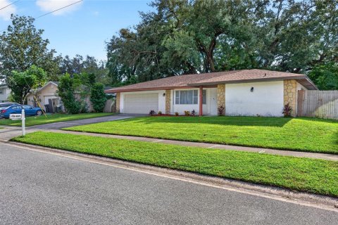 Villa ou maison à vendre à Altamonte Springs, Floride: 3 chambres, 156.17 m2 № 2420367 - photo 2