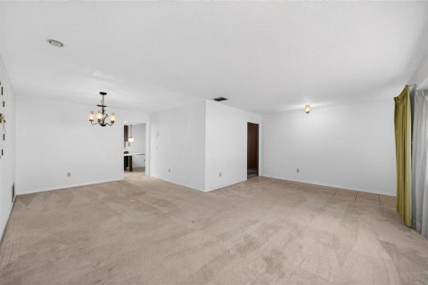 Villa ou maison à vendre à Altamonte Springs, Floride: 3 chambres, 156.17 m2 № 2420367 - photo 13