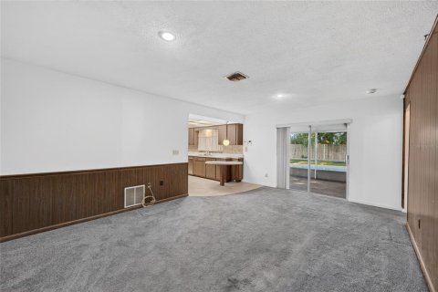 Villa ou maison à vendre à Altamonte Springs, Floride: 3 chambres, 156.17 m2 № 2420367 - photo 14