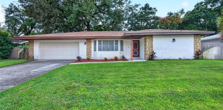 Villa ou maison à Altamonte Springs, Floride 3 chambres, 156.17 m2 № 2420367