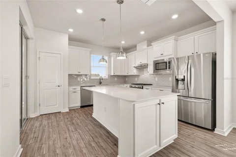 House in Land O' Lakes, Florida 2 bedrooms, 137.5 sq.m. № 2427361 - photo 10
