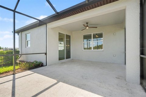 House in Land O' Lakes, Florida 2 bedrooms, 137.5 sq.m. № 2427361 - photo 25