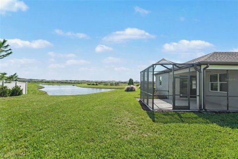 House in Land O' Lakes, Florida 2 bedrooms, 137.5 sq.m. № 2427361 - photo 3