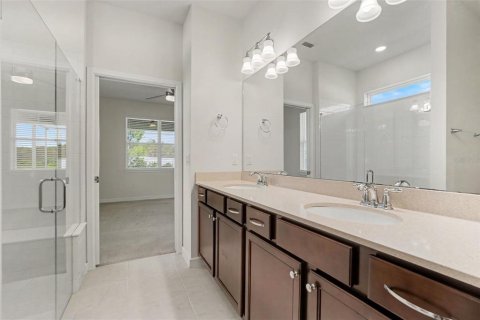 House in Land O' Lakes, Florida 2 bedrooms, 137.5 sq.m. № 2427361 - photo 18
