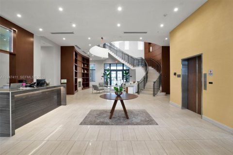 Снять в аренду кондоминиум в Дорал, Флорида 2 спальни, 105.44м2, № 2003542 - фото 25