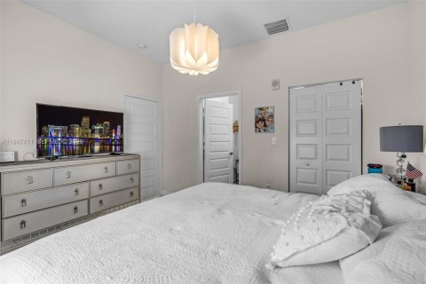 Снять в аренду кондоминиум в Дорал, Флорида 2 спальни, 105.44м2, № 2003542 - фото 19