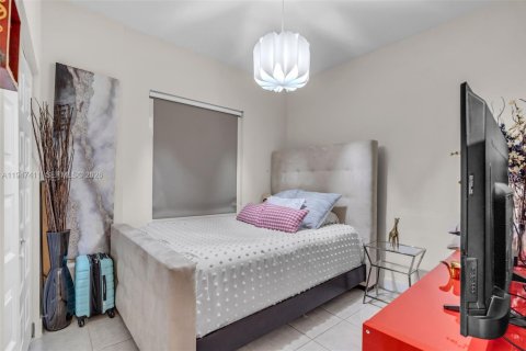 Снять в аренду кондоминиум в Дорал, Флорида 2 спальни, 105.44м2, № 2003542 - фото 16