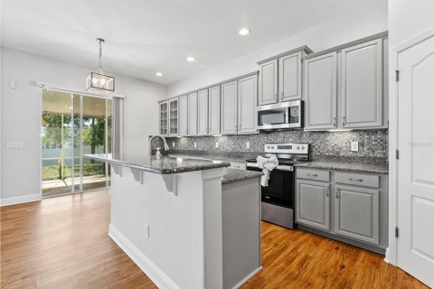 Villa ou maison à vendre à Tampa, Floride: 4 chambres, 263.1 m2 № 2239048 - photo 12