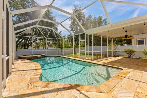 Villa ou maison à vendre à Tampa, Floride: 4 chambres, 263.1 m2 № 2239048 - photo 2