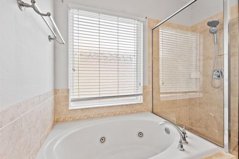Villa ou maison à vendre à Tampa, Floride: 4 chambres, 263.1 m2 № 2239048 - photo 27