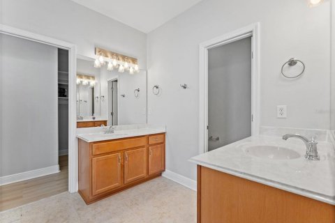 Villa ou maison à vendre à Tampa, Floride: 4 chambres, 263.1 m2 № 2239048 - photo 24
