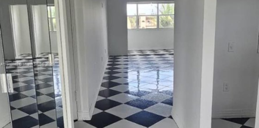 Condo in Sunrise, Florida, 1 bedroom  № 1971931