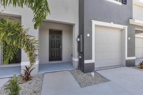 Adosado en alquiler en Sarasota, Florida, 3 dormitorios, 155.43 m2 № 1909791 - foto 3