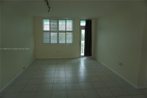 Condo in Miami Beach, Florida, 1 bedroom  № 1921865 - photo 6