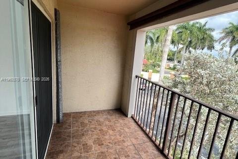 Condo in Miramar, Florida, 1 bedroom № 2026173 - photo 23