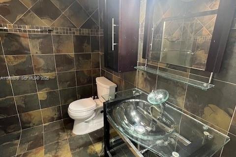 Condo in Miramar, Florida, 1 bedroom № 2026173 - photo 13