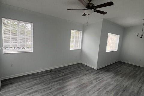 Condo in Miramar, Florida, 1 bedroom № 2026173 - photo 11