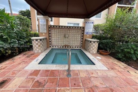 Condo in Miramar, Florida, 1 bedroom № 2026173 - photo 24