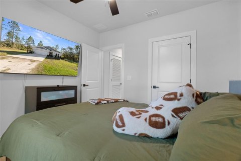 House in Weeki Wachee, Florida 4 bedrooms, 172.43 sq.m. № 2431886 - photo 26