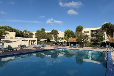 Condominio en venta en Miami, Florida, 2 dormitorios, 89.65 m2 № 2056524 - foto 25