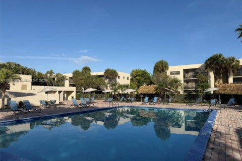 Condominio en venta en Miami, Florida, 2 dormitorios, 89.65 m2 № 2056524 - foto 21