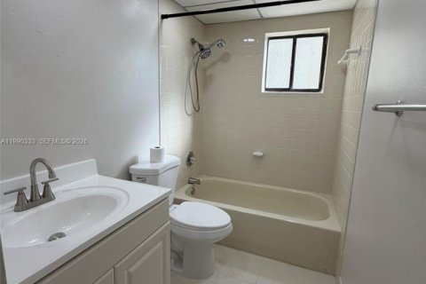 Condominio en venta en Miami, Florida, 2 dormitorios, 89.65 m2 № 2056524 - foto 11