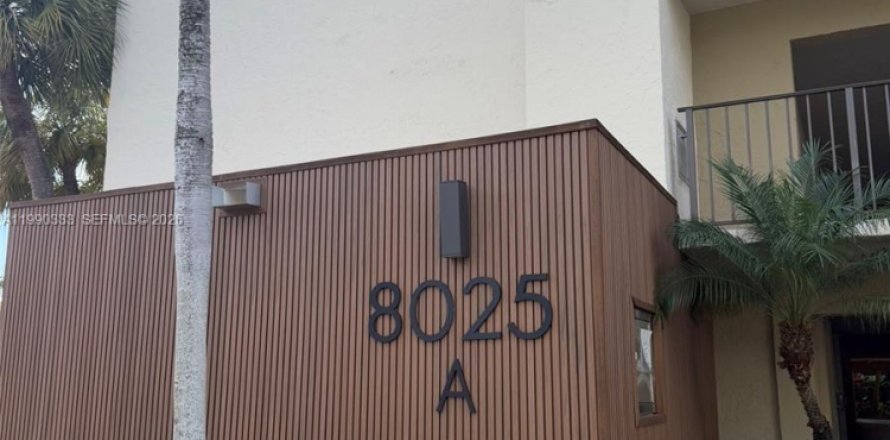 Condominio en Miami, Florida, 2 dormitorios  № 2056524