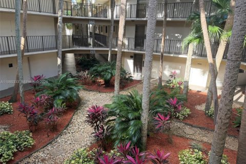 Condominio en venta en Miami, Florida, 2 dormitorios, 89.65 m2 № 2056524 - foto 3