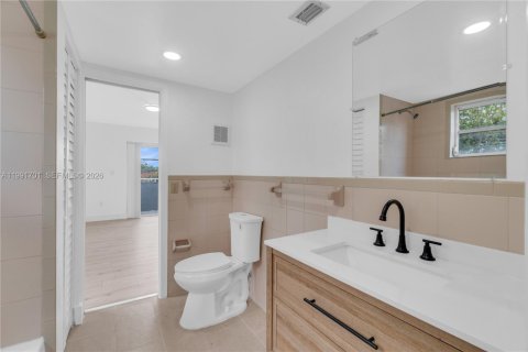 Купить таунхаус в Майами, Флорида 6 комнат, 108.6м2, № 2056647 - фото 29