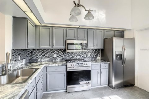 Купить виллу или дом в Киссимми, Флорида 7 комнат, 107.67м2, № 1637522 - фото 10