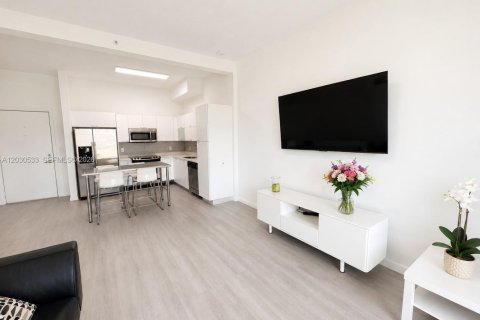 Condo in Miami, Florida, 1 bedroom № 2264954