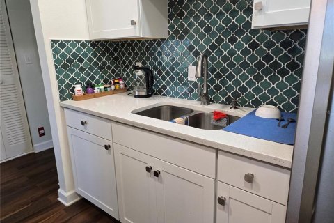 Condominio en venta en Saint Petersburg, Florida, 2 dormitorios, 77.11 m2 № 1801652 - foto 12
