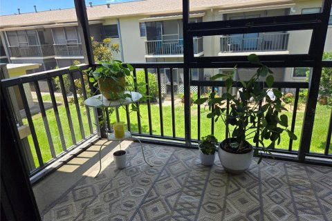 Condominio en venta en Saint Petersburg, Florida, 2 dormitorios, 77.11 m2 № 1801652 - foto 18