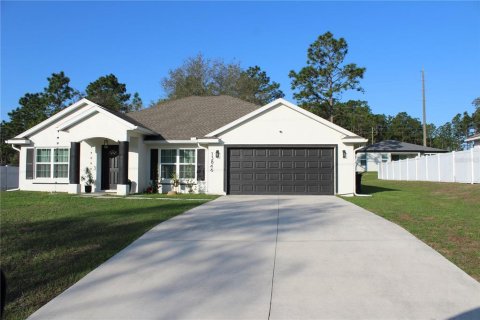 Casa en Ocala, Florida 3 dormitorios, 179.67 m2 № 2155361