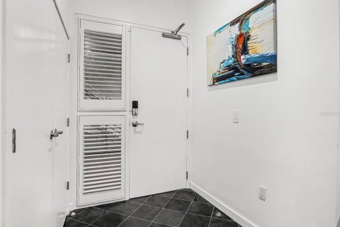 Condo in Orlando, Florida, 3 bedrooms № 2094497 - photo 25