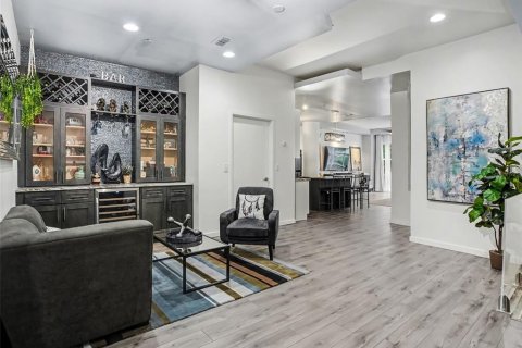 Condo in Orlando, Florida, 3 bedrooms № 2094497 - photo 5