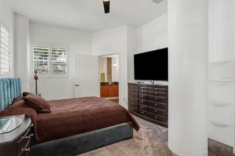 Condo in Orlando, Florida, 3 bedrooms № 2094497 - photo 14