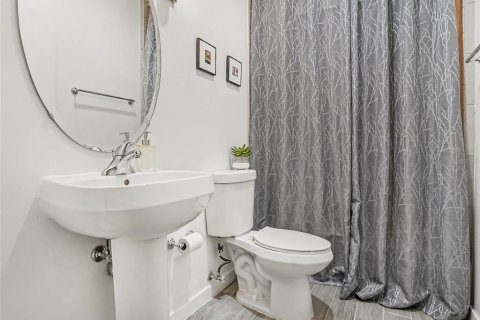 Condo in Orlando, Florida, 3 bedrooms № 2094497 - photo 20